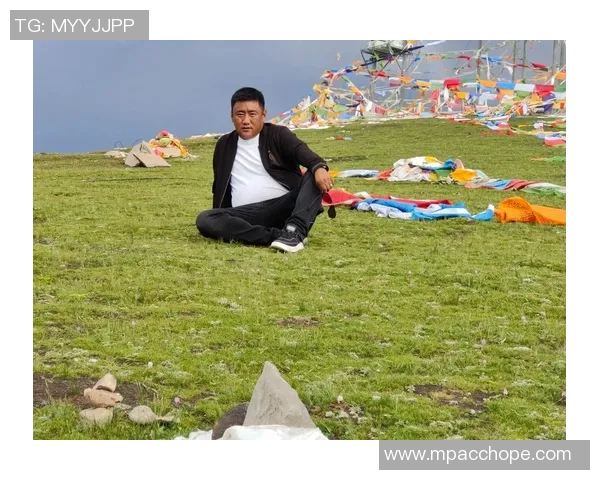 姚明探访迪庆藏区体验民族文化与自然风光之旅