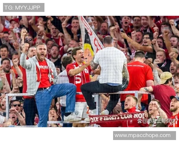 英超激战那不勒斯惊险逆转拜仁引发转会热议与球迷狂欢