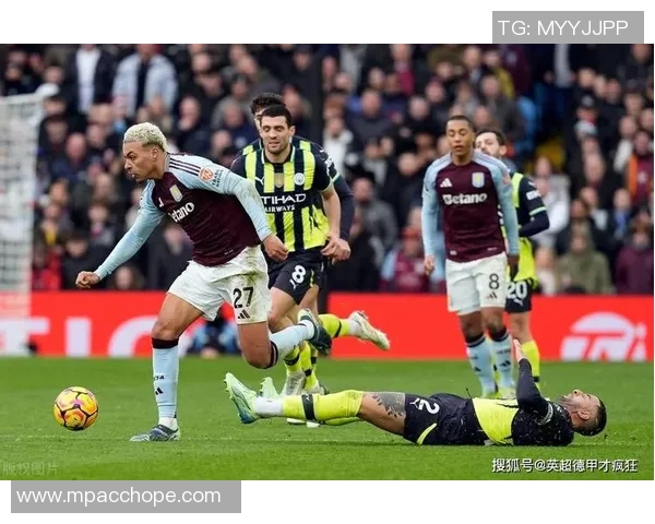 西甲赛场惊现冷门阿森纳与曼联激战成平局引发全场沸腾