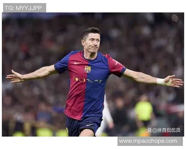 巴萨友谊赛惊险逆转曼城4-3争议判罚引发全场热议 巴萨友谊赛惊险逆转曼城4-3争议判罚引发全场热议