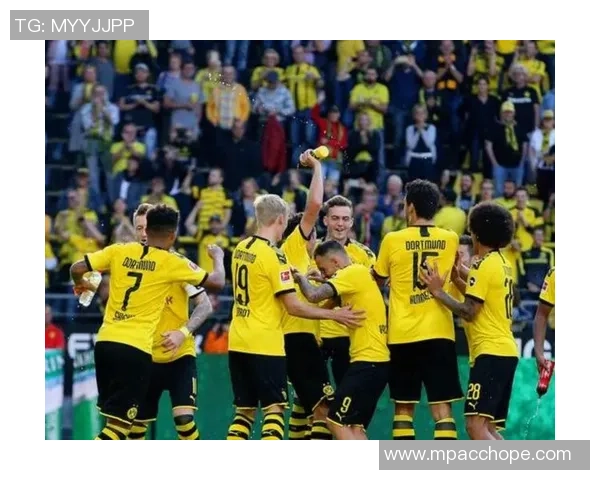 意甲激战曼城大胜多特蒙德全场沸腾逆转瞬间成焦点分析