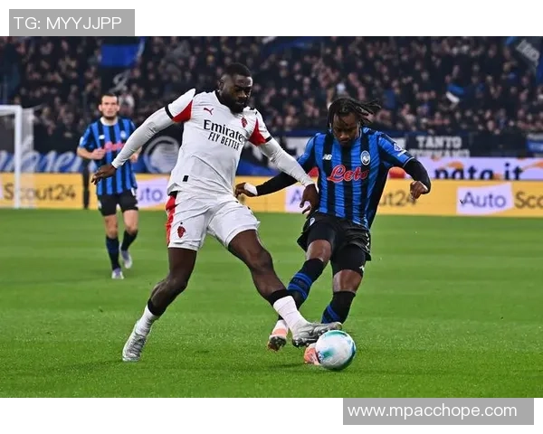 意甲焦点战阿森纳与AC米兰握手言和赛后点评引发热议 意甲焦点战阿森纳与AC米兰握手言和赛后点评引发热议