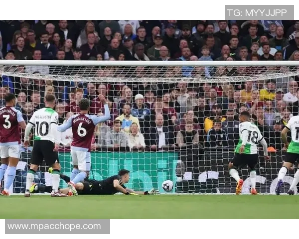 欧联杯阿森纳大胜里昂五球狂潮引发全场沸腾