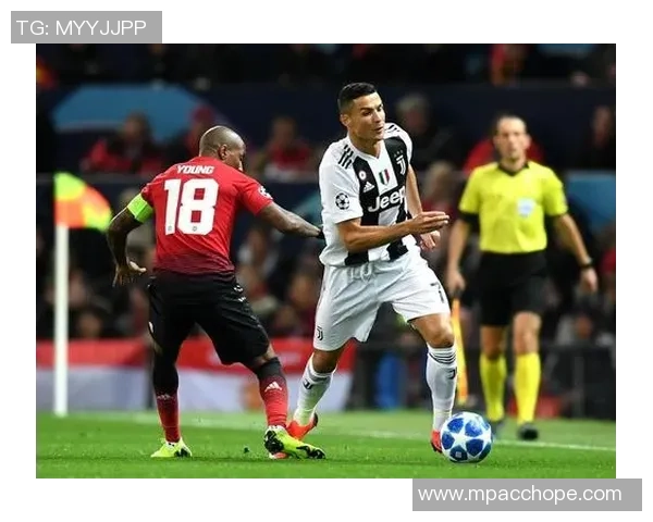 欧冠激战曼联逆转尤文图斯全场沸腾瞬间回顾精彩集锦 欧冠激战曼联逆转尤文图斯全场沸腾瞬间回顾精彩集锦