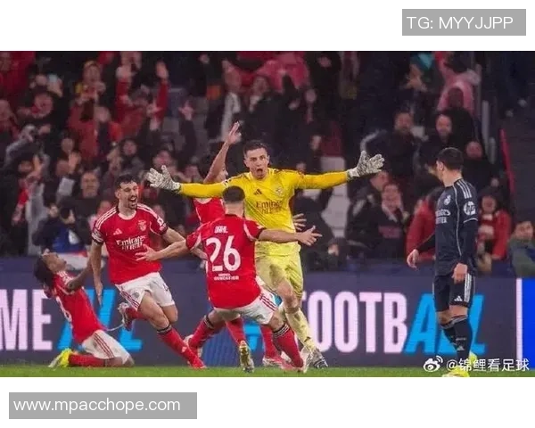 欧冠经典对决曼联逆转本菲卡补时绝杀引全场狂欢 欧冠经典对决曼联逆转本菲卡补时绝杀引全场狂欢