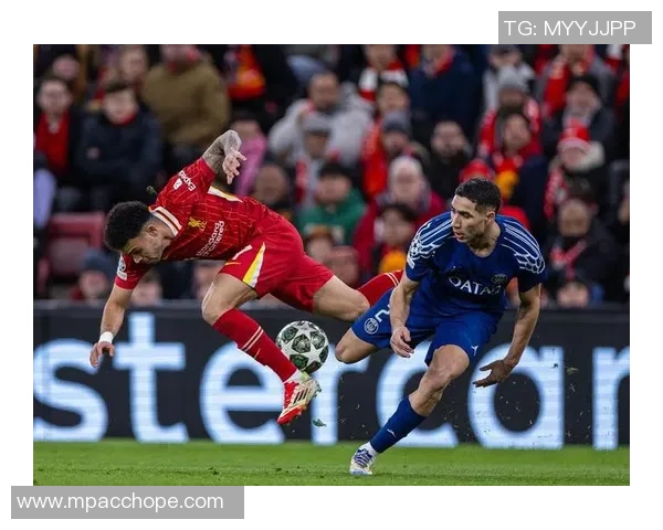 国王杯精彩对决巴黎圣日耳曼大胜拜仁帽子戏法引发热议